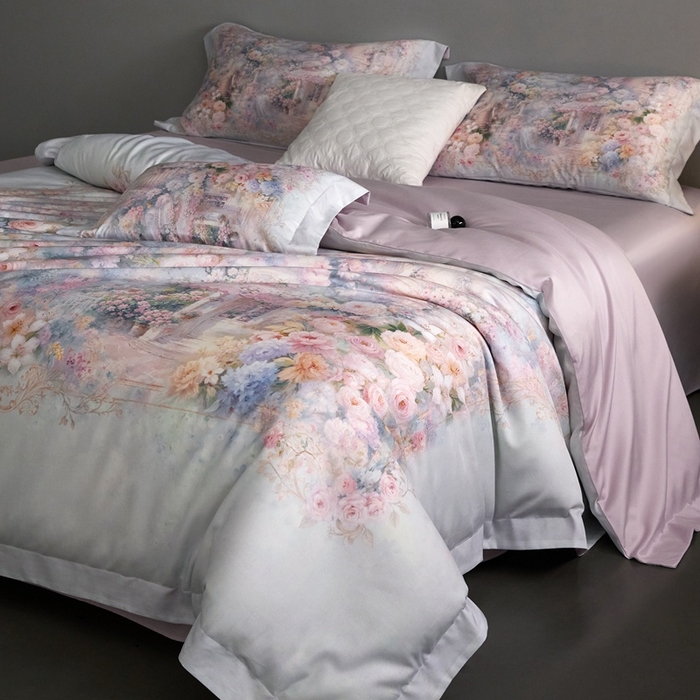 91家纺网 家纺一手货源 找家纺 金奇达家纺 2026新款【茧养·丝光缎】四件套-柏林花事【（会员减40元）标准号全网控价（折后券后）不低于299元】 爱丽丝梦境-蓝