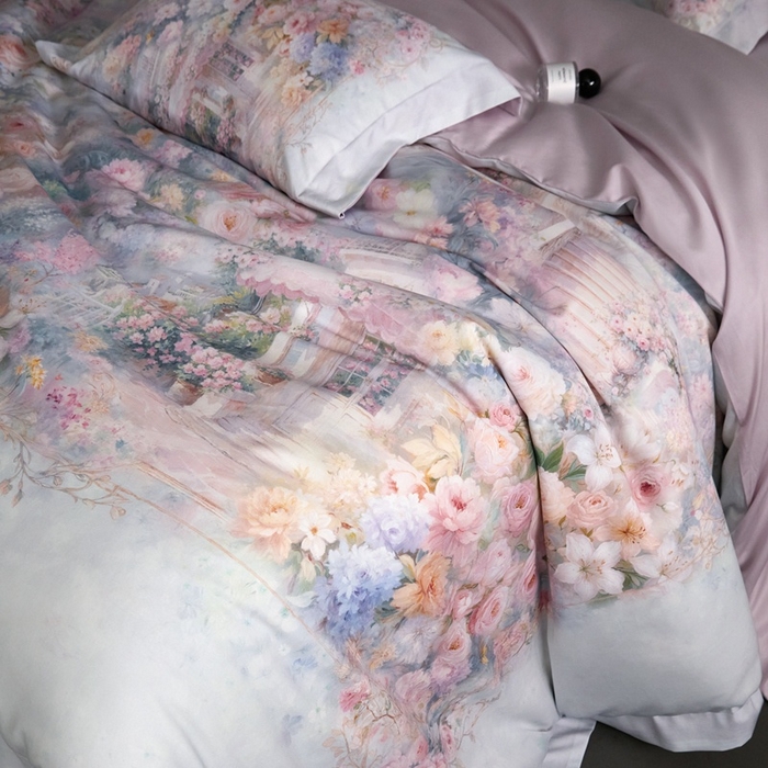 91家纺网 家纺一手货源 找家纺 金奇达家纺 2026新款【茧养·丝光缎】四件套-柏林花事【（会员减40元）标准号全网控价（折后券后）不低于299元】 爱丽丝梦境-蓝