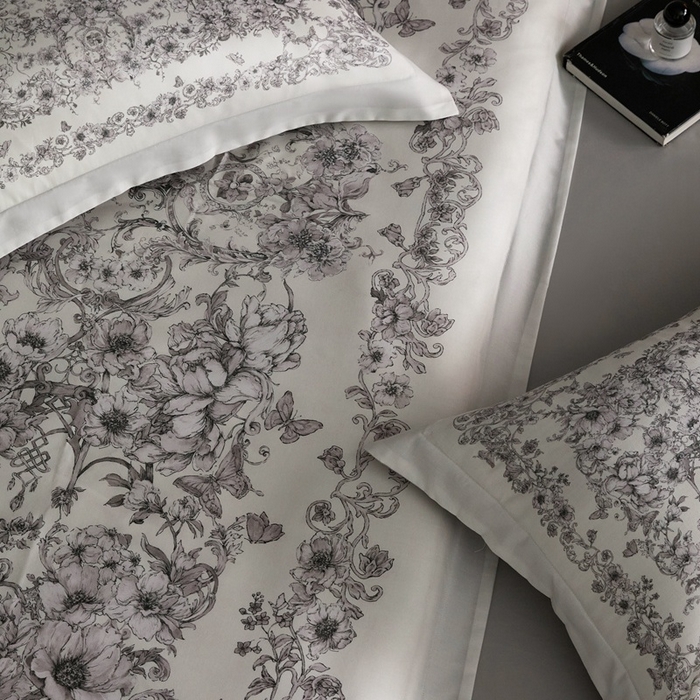 91家纺网 家纺一手货源 找家纺 金奇达家纺 2026新款【茧养·丝光缎】四件套-柏林花事【（会员减40元）标准号全网控价（折后券后）不低于299元】 迷迭花园-灰