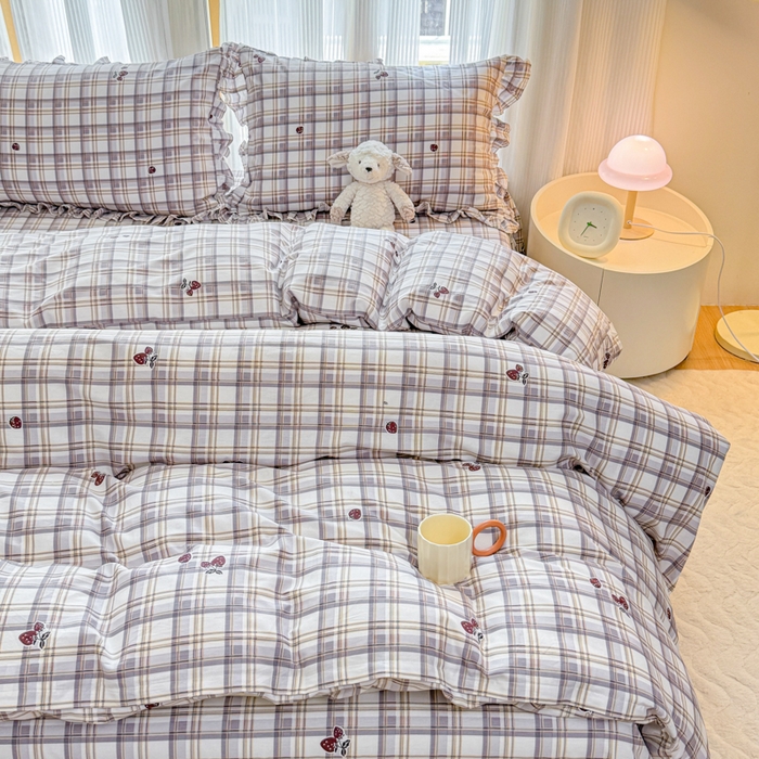 91家纺网 家纺一手货源 找家纺 （总）爱妮玖玖 2026新款全棉纯棉印花蕾丝小花边夹棉床盖四件套