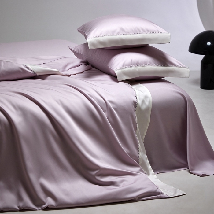 91家纺网 家纺一手货源 找家纺 金奇达家纺 2026新款【茧养·丝光缎】四件套-洛微【标准号全网控价（折后券后）不低于299元（会员减40元）】 洛微-水雾紫