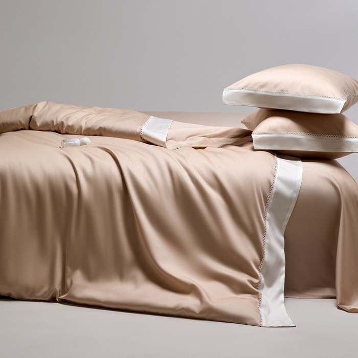 91家纺网 家纺一手货源 找家纺 金奇达家纺 2026新款【茧养·丝光缎】四件套-洛微【标准号全网控价（折后券后）不低于299元（会员减40元）】 洛微-肉桂沙茶