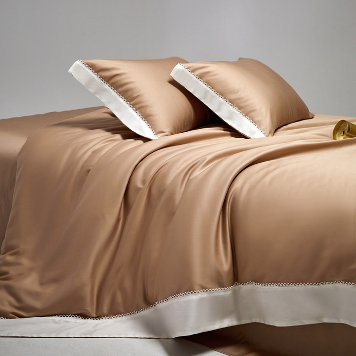 91家纺网 家纺一手货源 找家纺 金奇达家纺 2026新款【茧养·丝光缎】四件套-洛微【标准号全网控价（折后券后）不低于299元（会员减40元）】 洛微- 香槟金