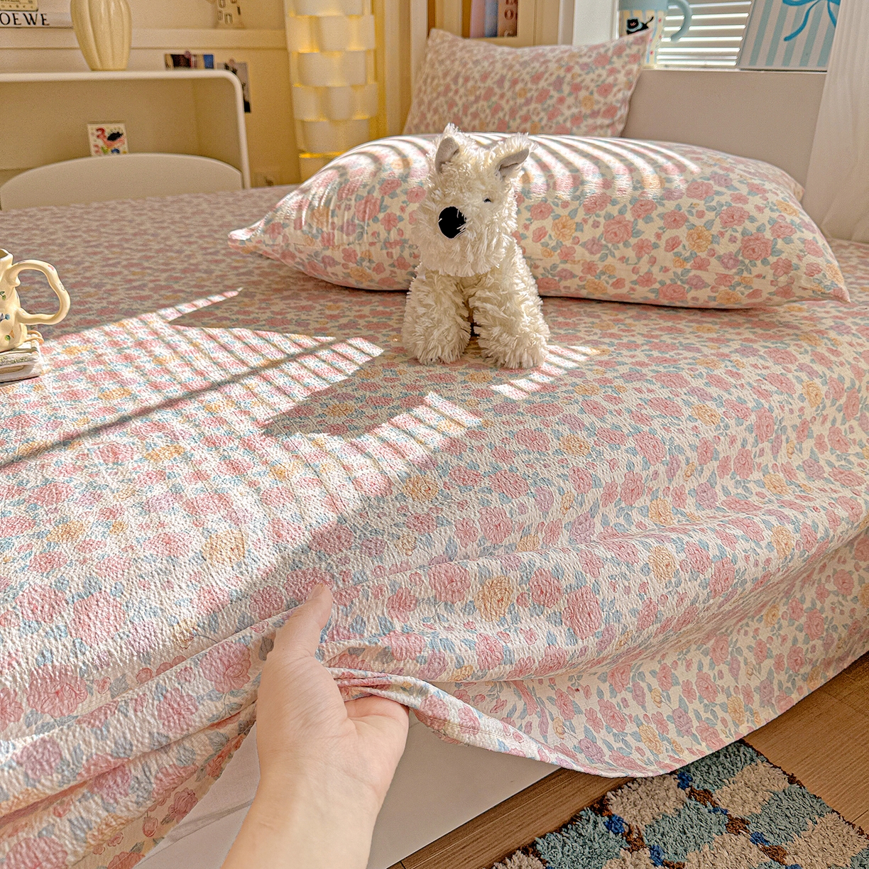 91家纺网 家纺一手货源 找家纺 仟人梦 2026新款云感双层纱印花单床单-叠拍图 水墨丹青-粉