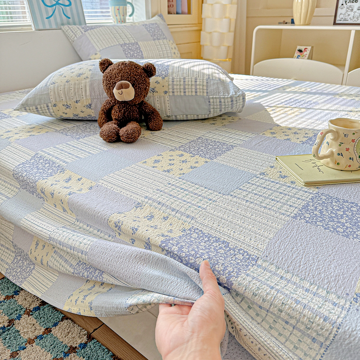 91家纺网 家纺一手货源 找家纺 仟人梦 2026新款云感双层纱印花单床单-叠拍图 半亩花田