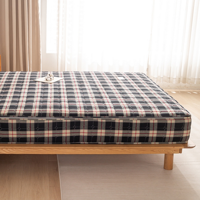 91家纺网 家纺一手货源 找家纺 （总）伊人坊 2026新款纯棉深格子无印风六面全包夹棉床笠床垫保护套