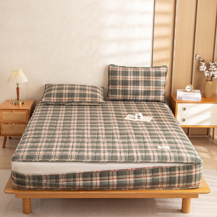 91家纺网 家纺一手货源 找家纺 伊人坊 2026新款纯棉深格子无印风六面全包夹棉床笠床垫保护套 沐研-绿