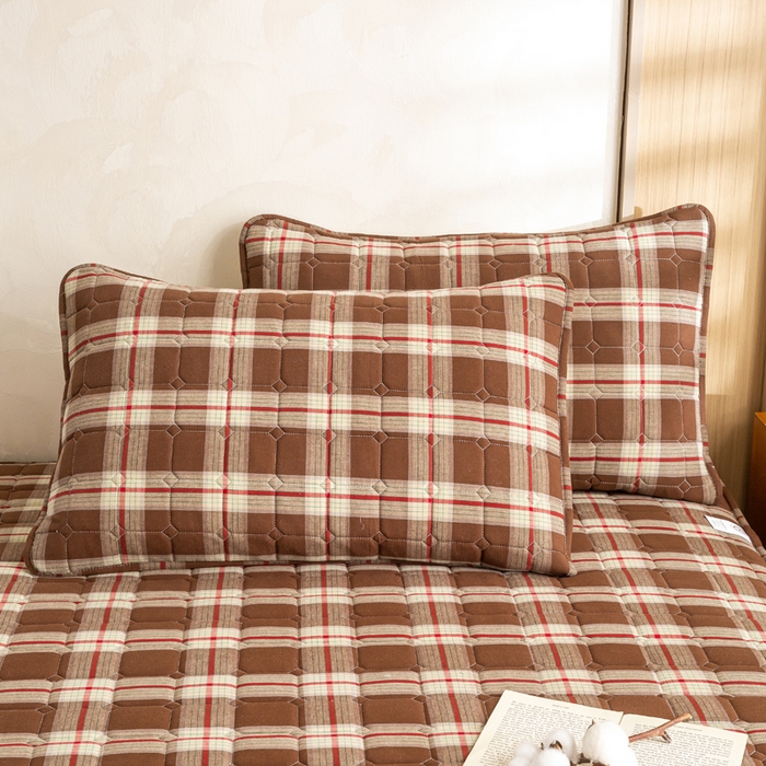 91家纺网 家纺一手货源 找家纺 伊人坊 2026新款纯棉深格子无印风六面全包夹棉床笠床垫保护套 沐风-奶咖