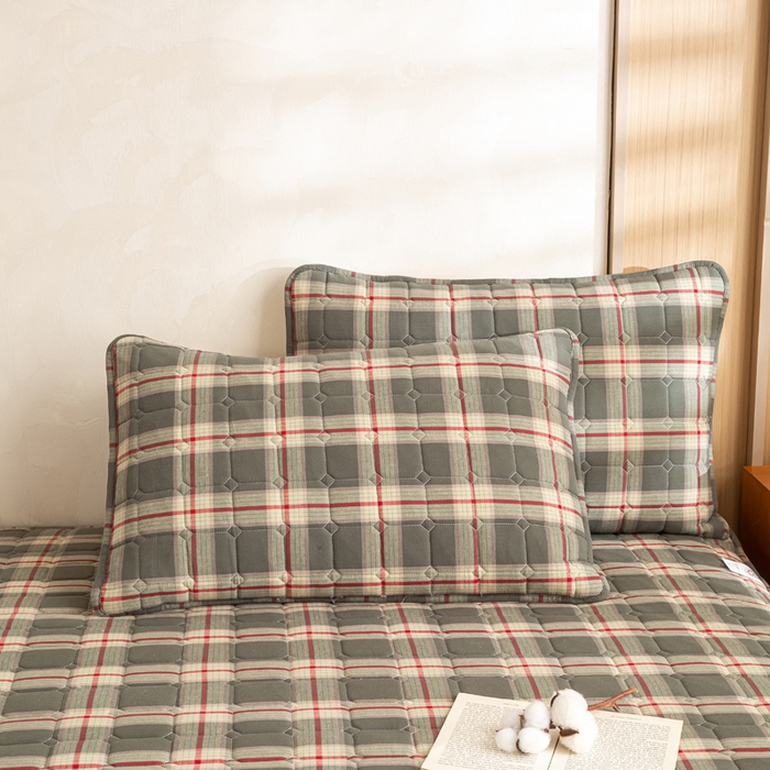 91家纺网 家纺一手货源 找家纺 伊人坊 2026新款纯棉深格子无印风六面全包夹棉床笠床垫保护套 沐研-绿