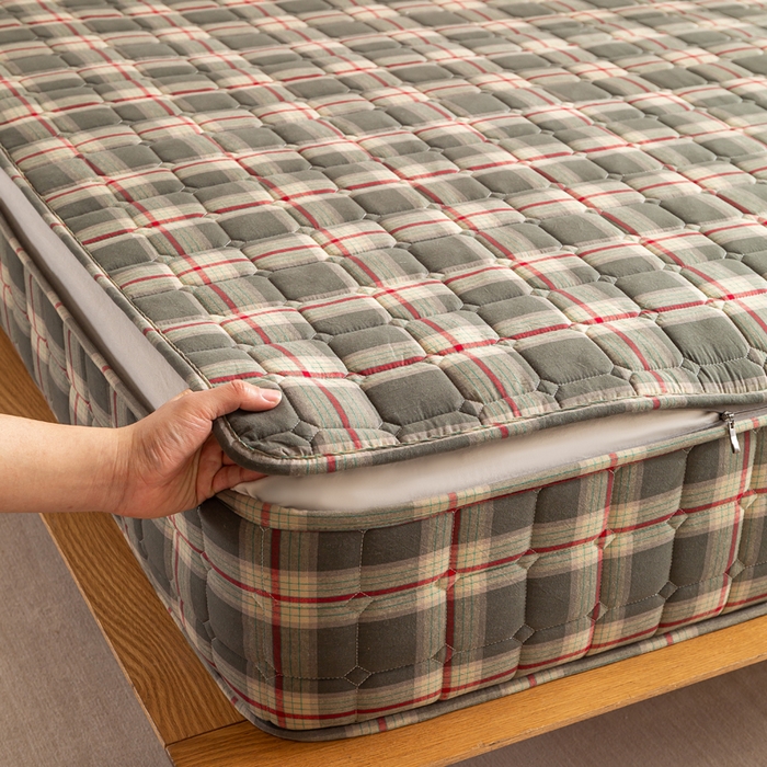 91家纺网 家纺一手货源 找家纺 伊人坊 2026新款纯棉深格子无印风六面全包夹棉床笠床垫保护套 沐研-绿