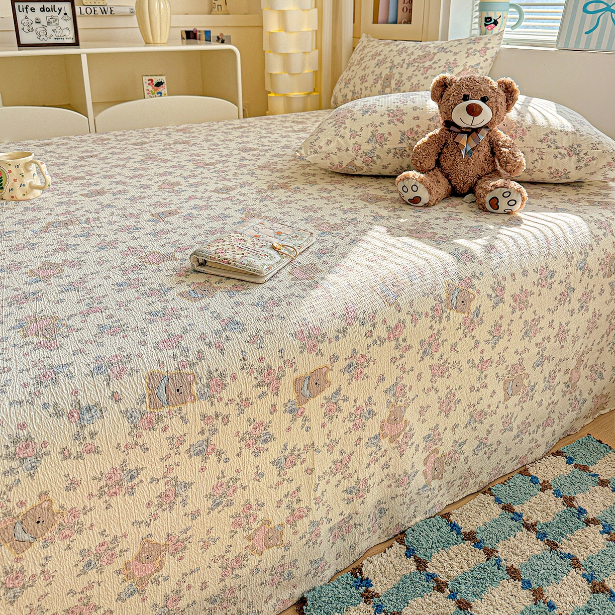 91家纺网 家纺一手货源 找家纺 仟人梦 2026新款云感双层纱印花单床单-叠拍图 花园里