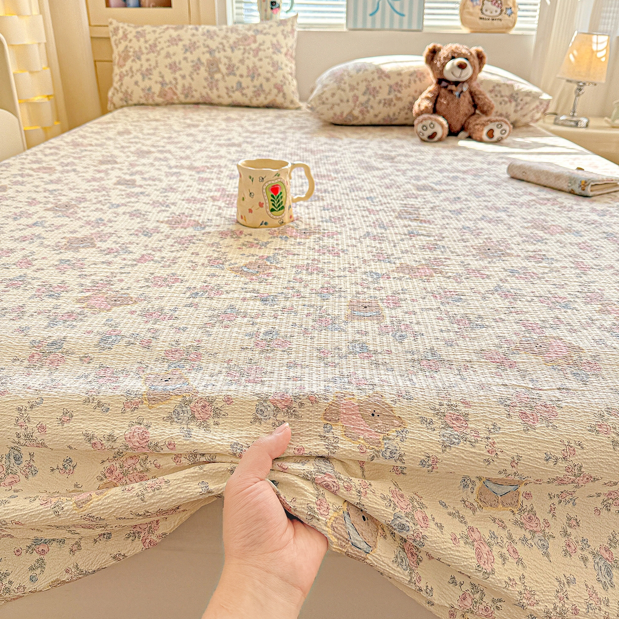 91家纺网 家纺一手货源 找家纺 仟人梦 2026新款云感双层纱印花单床单-叠拍图 花园里