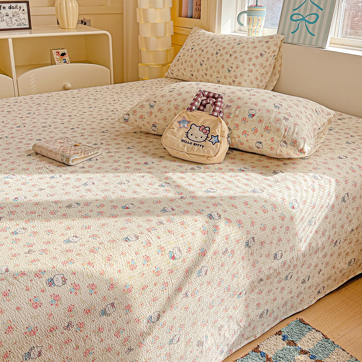 91家纺网 家纺一手货源 找家纺 仟人梦 2026新款云感双层纱印花单床单-叠拍图 凯迪猫