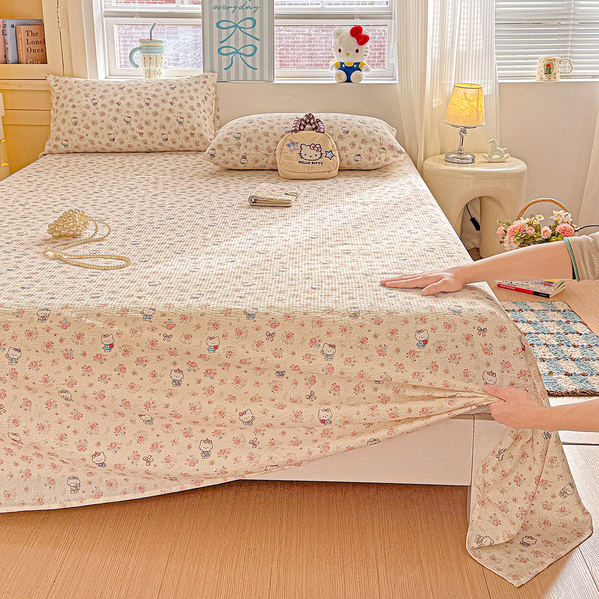 91家纺网 家纺一手货源 找家纺 仟人梦 2026新款云感双层纱印花单床单-叠拍图 凯迪猫