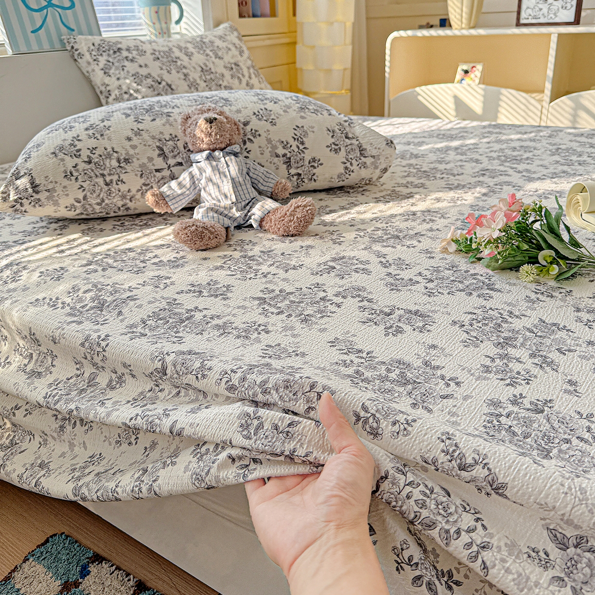 91家纺网 家纺一手货源 找家纺 仟人梦 2026新款云感双层纱印花单床单-叠拍图 蓝黛