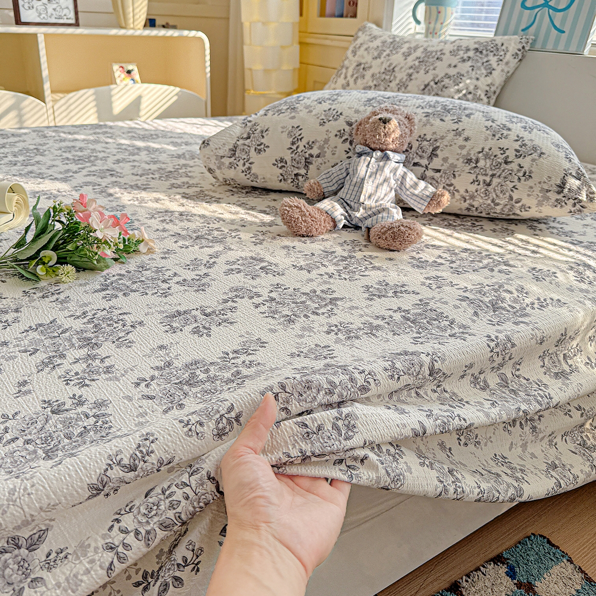 91家纺网 家纺一手货源 找家纺 仟人梦 2026新款云感双层纱印花单床单-叠拍图 蓝黛