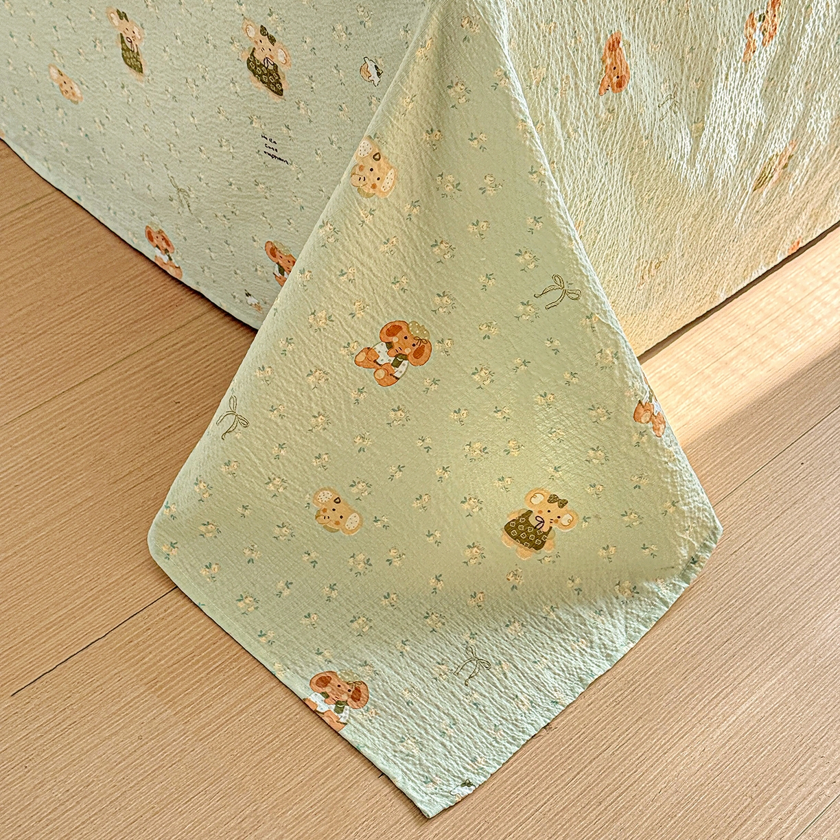 91家纺网 家纺一手货源 找家纺 仟人梦 2026新款云感双层纱印花单床单-叠拍图 绿色泡泡