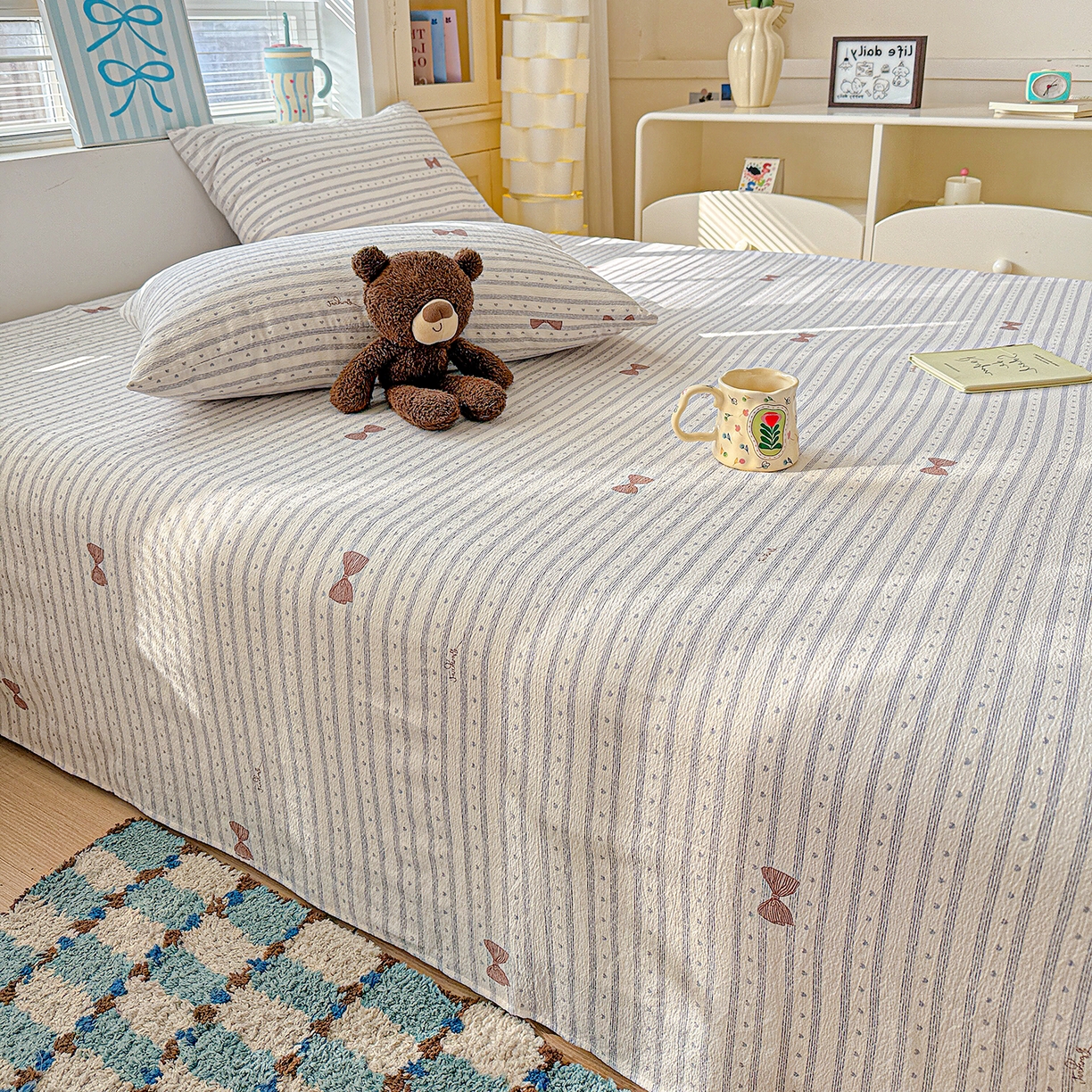 91家纺网 家纺一手货源 找家纺 仟人梦 2026新款云感双层纱印花单床单-叠拍图 清新条纹