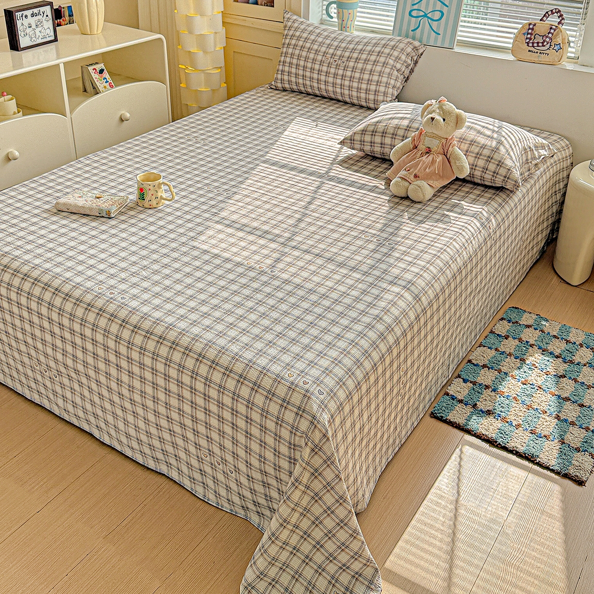 91家纺网 家纺一手货源 找家纺 仟人梦 2026新款云感双层纱印花单床单-叠拍图 时尚格调