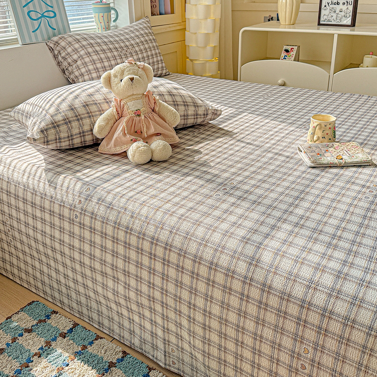 91家纺网 家纺一手货源 找家纺 仟人梦 2026新款云感双层纱印花单床单-叠拍图 时尚格调