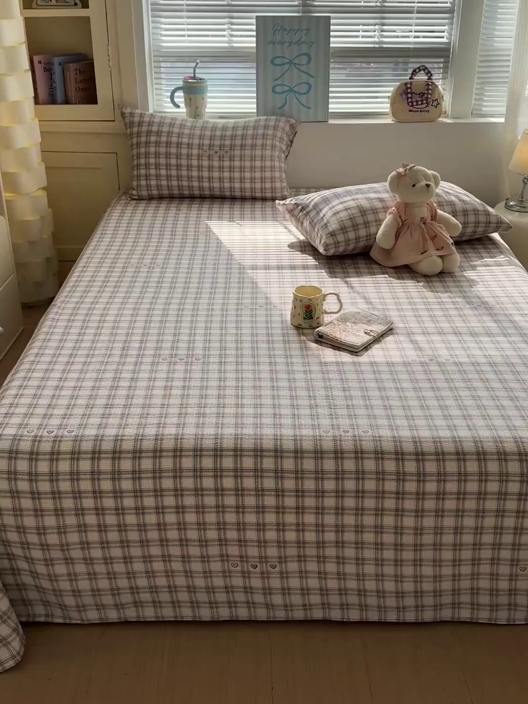 91家纺网 家纺一手货源 找家纺 仟人梦 2026新款云感双层纱印花单床单-叠拍图 时尚格调