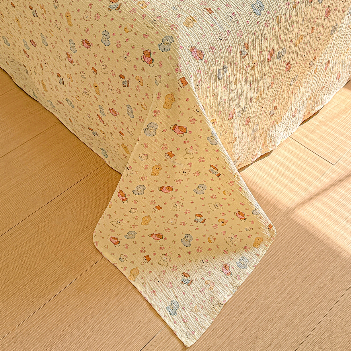 91家纺网 家纺一手货源 找家纺 仟人梦 2026新款云感双层纱印花单床单-叠拍图 西高地