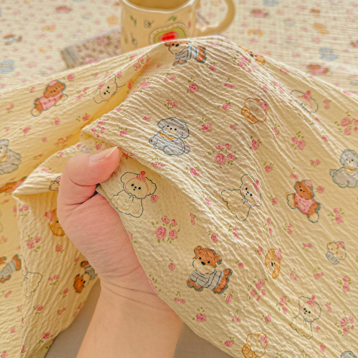 91家纺网 家纺一手货源 找家纺 仟人梦 2026新款云感双层纱印花单床单-叠拍图 西高地