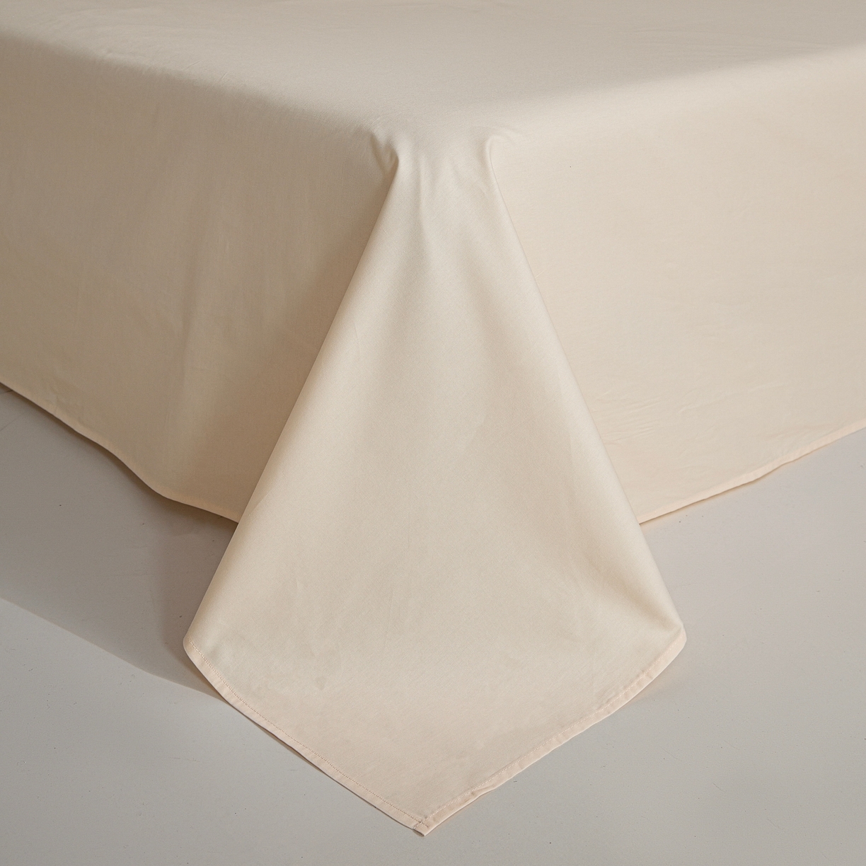 91家纺网 家纺一手货源 找家纺 眠博士 2026春夏新款60s全棉纯棉水洗立体提花四件套 麦浪-奶白