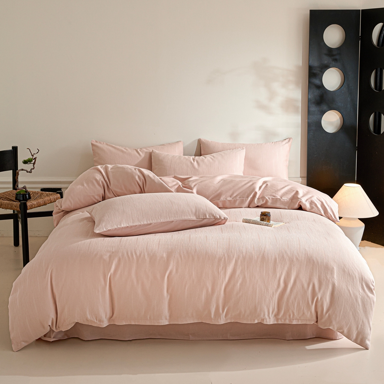 91家纺网 家纺一手货源 找家纺 眠博士 2026春夏新款60s全棉纯棉水洗立体提花四件套 麦浪-柔粉