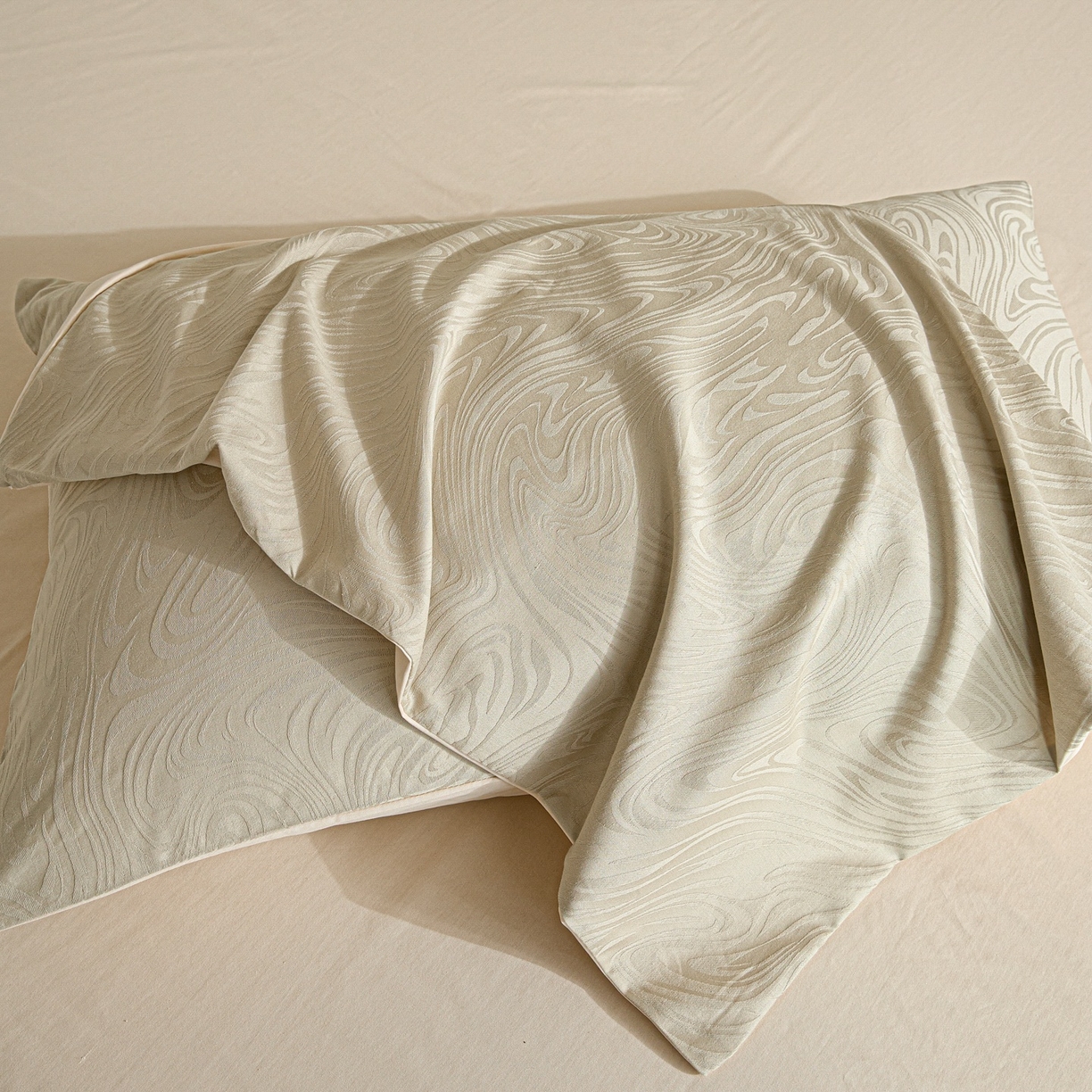 91家纺网 家纺一手货源 找家纺 眠博士 2026春夏新款60s全棉纯棉水洗立体提花四件套 迷境-卡其