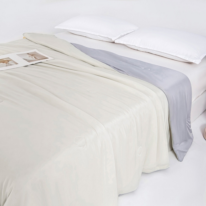 91家纺网 家纺一手货源 找家纺 宇淳国际 2026新款凉感丝夏被被子被芯系列 浅咖+绅士灰