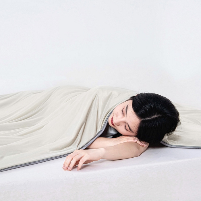 91家纺网 家纺一手货源 找家纺 宇淳国际 2026新款凉感丝夏被被子被芯系列 浅咖+绅士灰