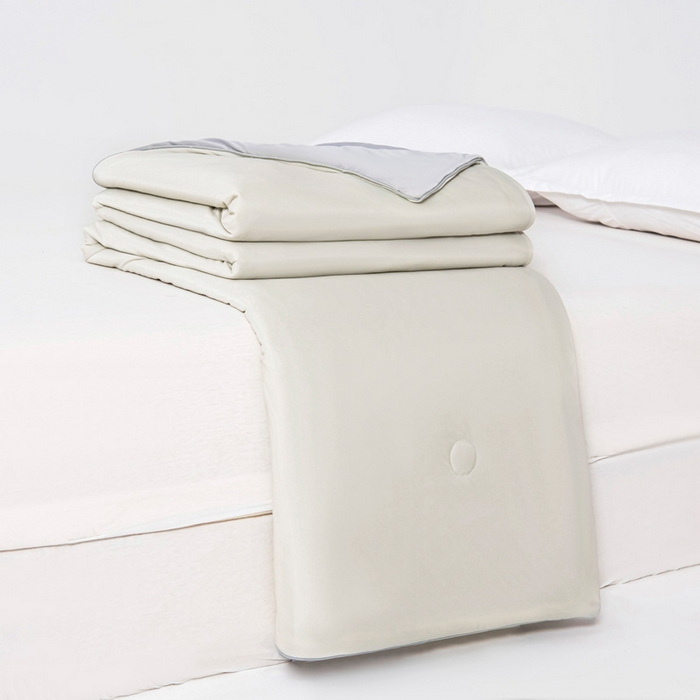 91家纺网 家纺一手货源 找家纺 宇淳国际 2026新款凉感丝夏被被子被芯系列 浅咖+绅士灰