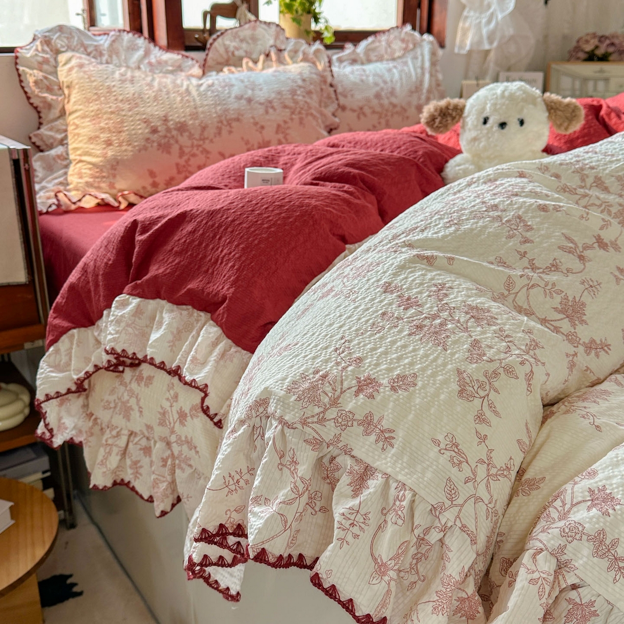 91家纺网 家纺一手货源 找家纺 （总）梵克保罗 2026新款泡芙棉三角针被壳绣花边四件套