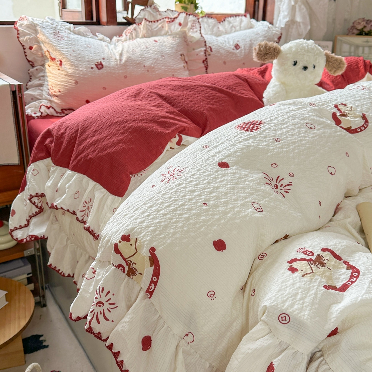 91家纺网 家纺一手货源 找家纺 （总）梵克保罗 2026新款泡芙棉三角针被壳绣花边四件套