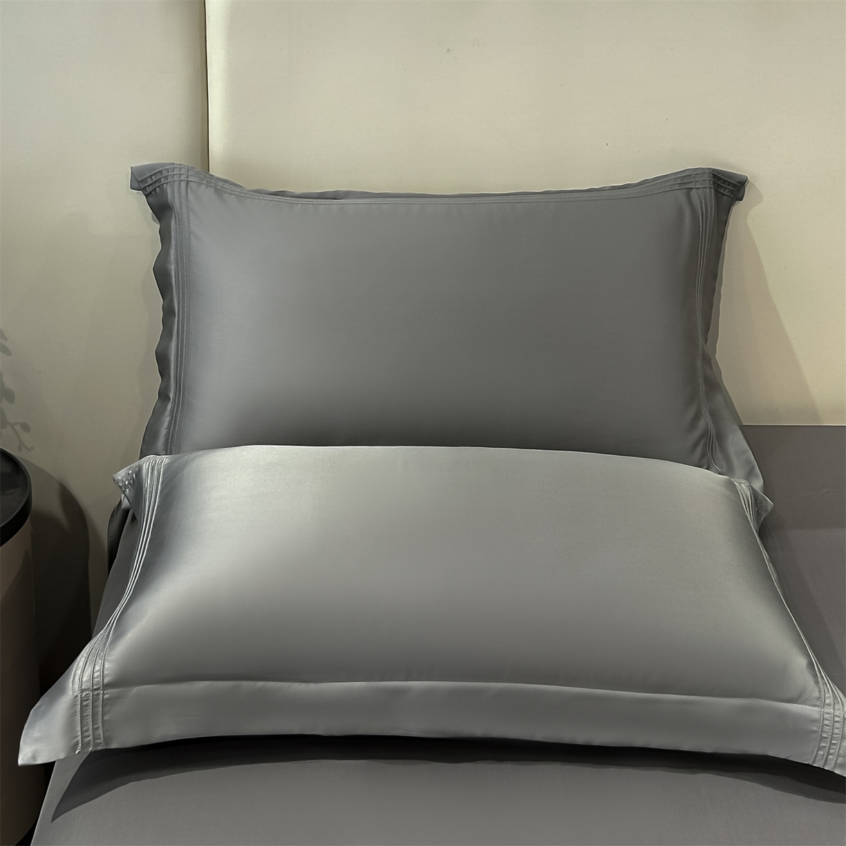 91家纺网 家纺一手货源 找家纺 笙意家纺 2026新款水洗真丝埋线款四件套-恩瑞系列 恩瑞-中灰