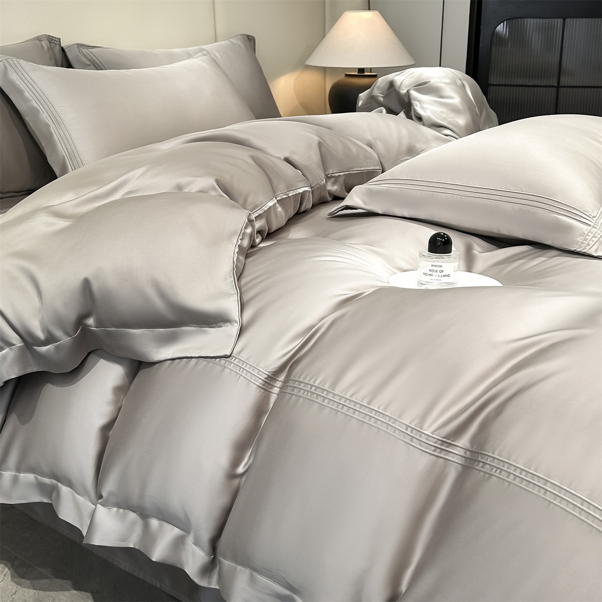 91家纺网 家纺一手货源 找家纺 笙意家纺 2026新款水洗真丝埋线款四件套-恩瑞系列 恩瑞-山灰