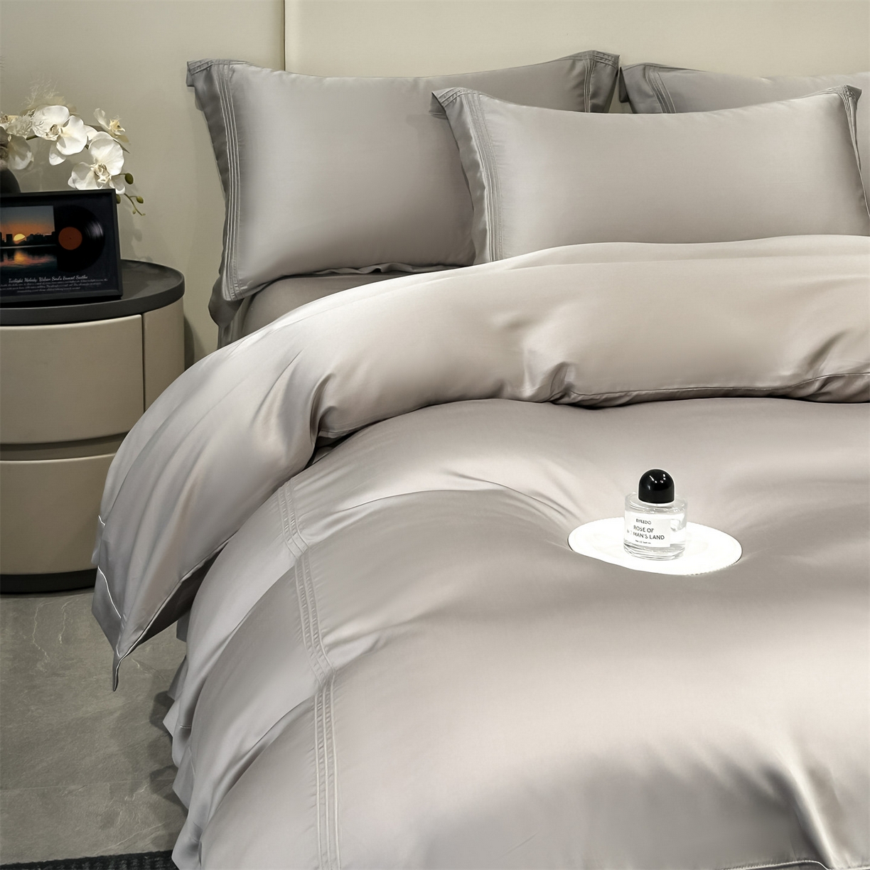 91家纺网 家纺一手货源 找家纺 笙意家纺 2026新款水洗真丝埋线款四件套-恩瑞系列 恩瑞-山灰