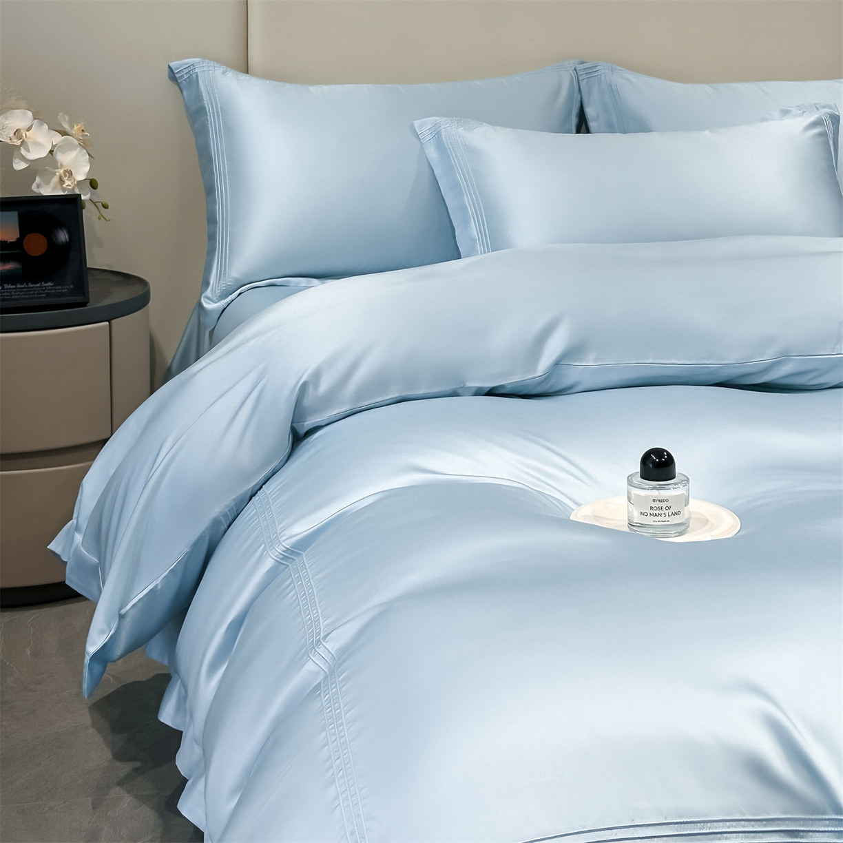 91家纺网 家纺一手货源 找家纺 笙意家纺 2026新款水洗真丝埋线款四件套-恩瑞系列 恩瑞-天空蓝