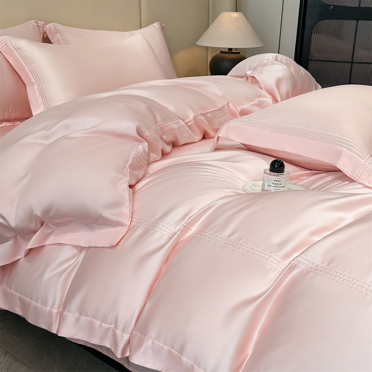 91家纺网 家纺一手货源 找家纺 笙意家纺 2026新款水洗真丝埋线款四件套-恩瑞系列 恩瑞-璎珞粉