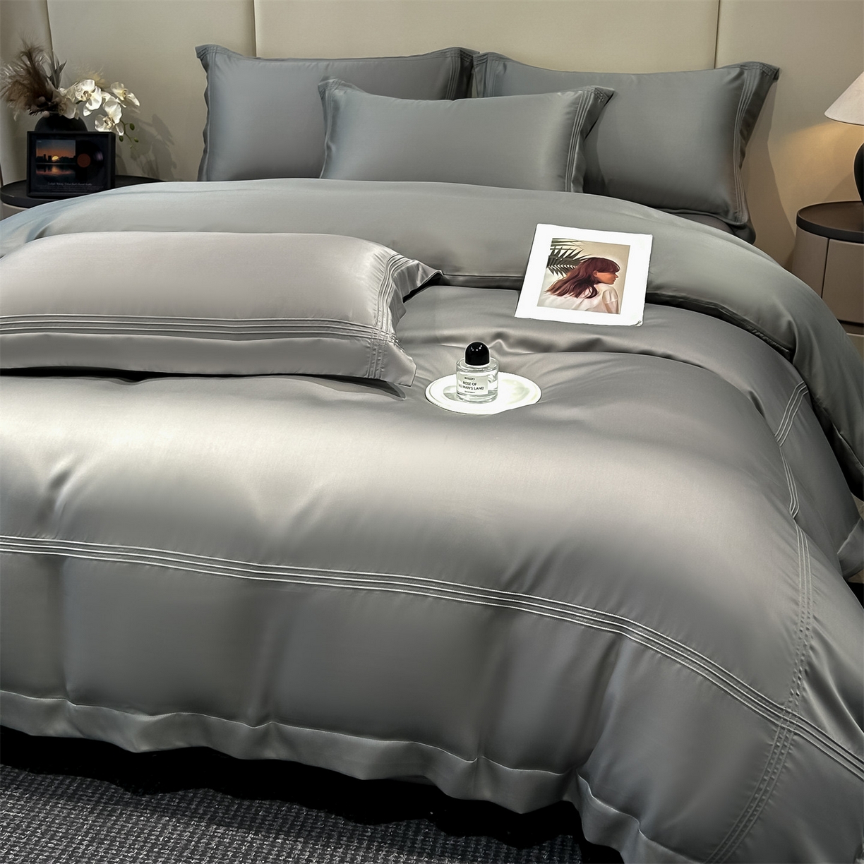 91家纺网 家纺一手货源 找家纺 笙意家纺 2026新款水洗真丝埋线款四件套-恩瑞系列 恩瑞-中灰