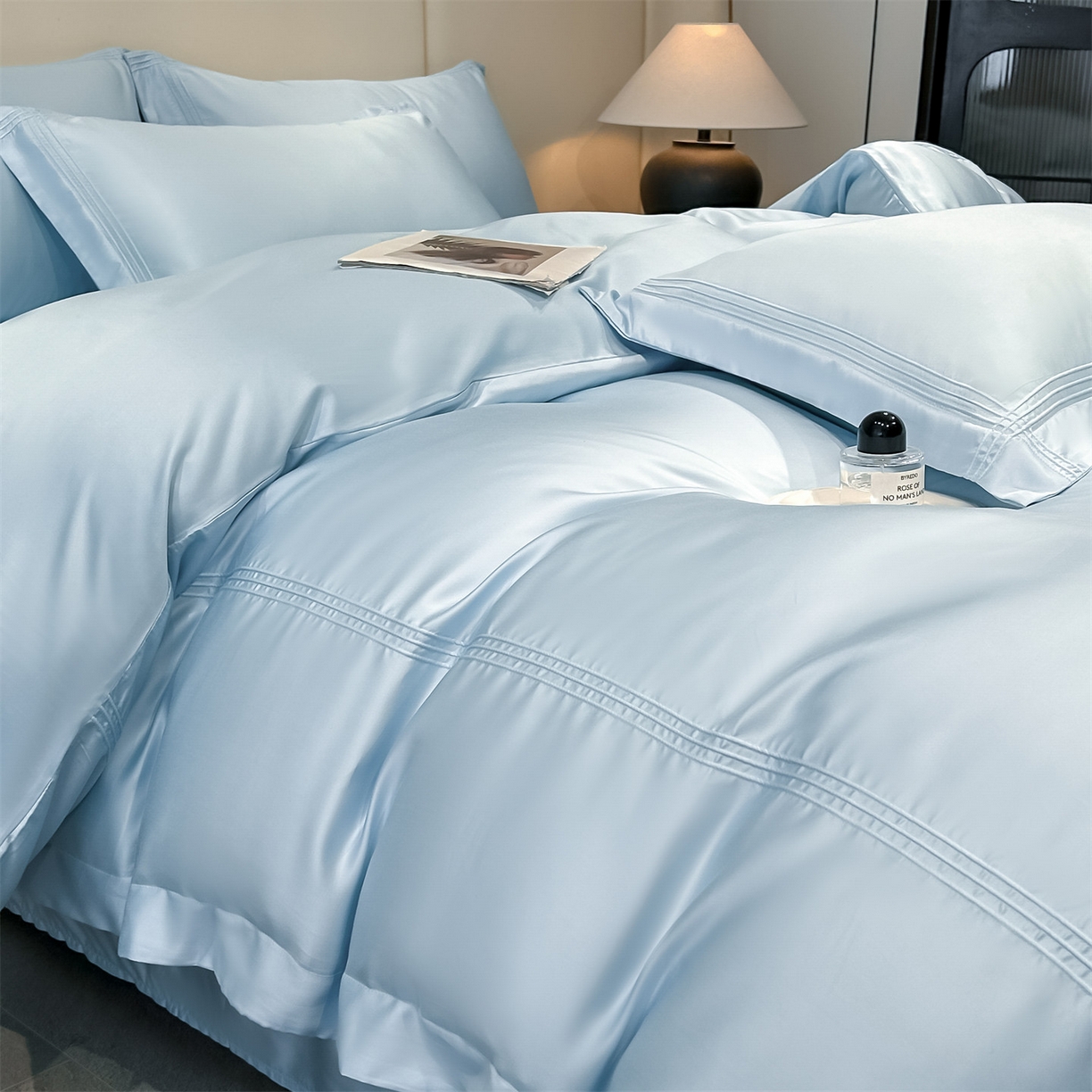 91家纺网 家纺一手货源 找家纺 笙意家纺 2026新款水洗真丝埋线款四件套-恩瑞系列 恩瑞-天空蓝