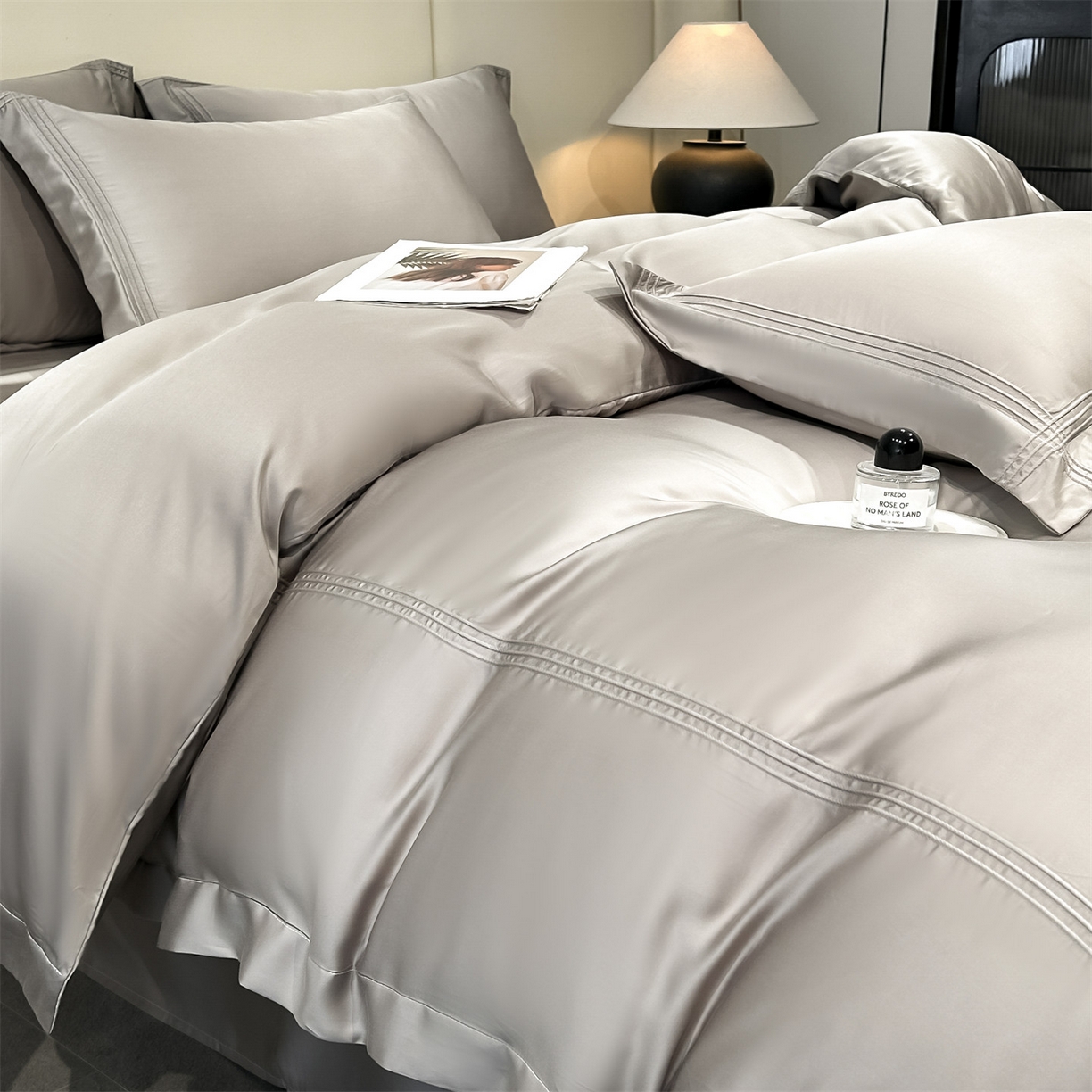 91家纺网 家纺一手货源 找家纺 笙意家纺 2026新款水洗真丝埋线款四件套-恩瑞系列 恩瑞-山灰