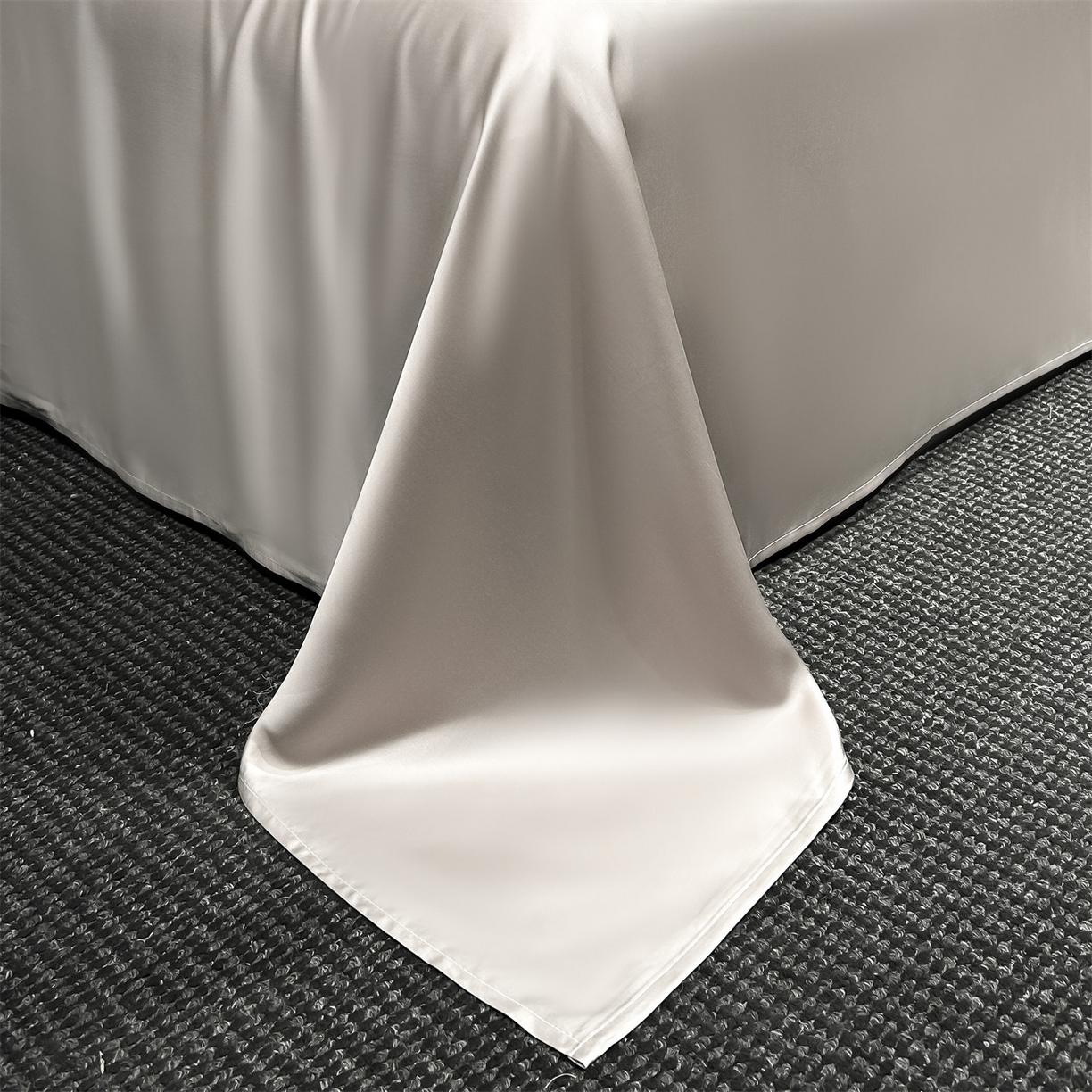 91家纺网 家纺一手货源 找家纺 笙意家纺 2026新款水洗真丝埋线款四件套-恩瑞系列 恩瑞-山灰