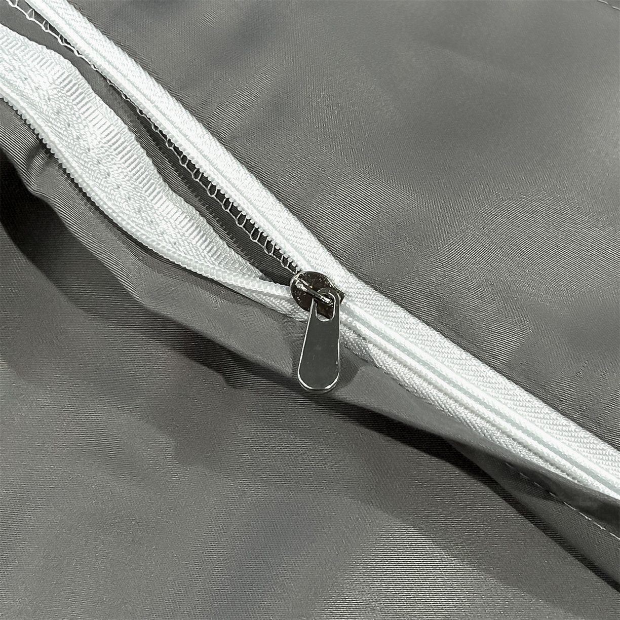 91家纺网 家纺一手货源 找家纺 笙意家纺 2026新款水洗真丝埋线款四件套-恩瑞系列 恩瑞-中灰