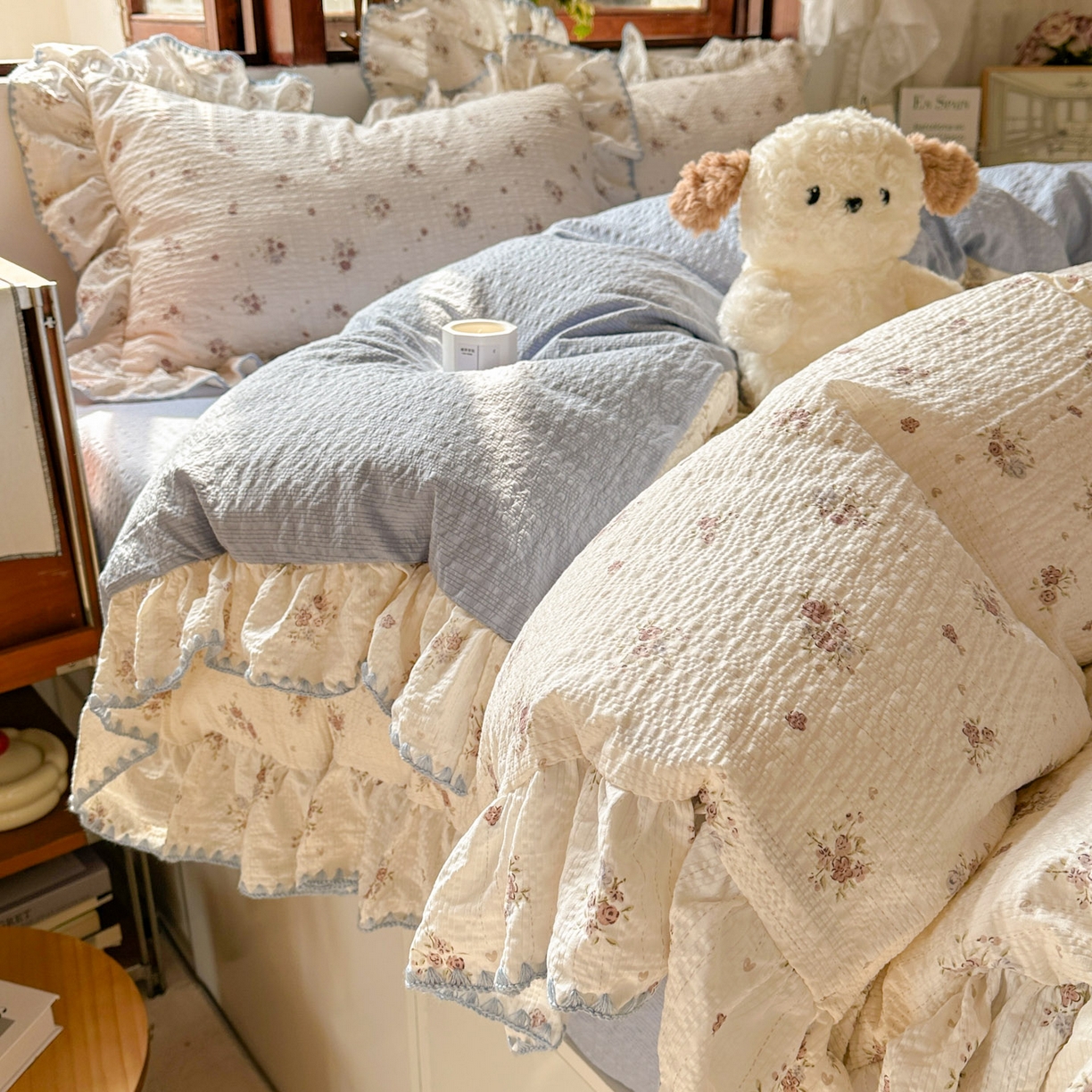 梵克保罗 2026新款泡芙棉三角针被壳绣花边四件套 蓝雾花影