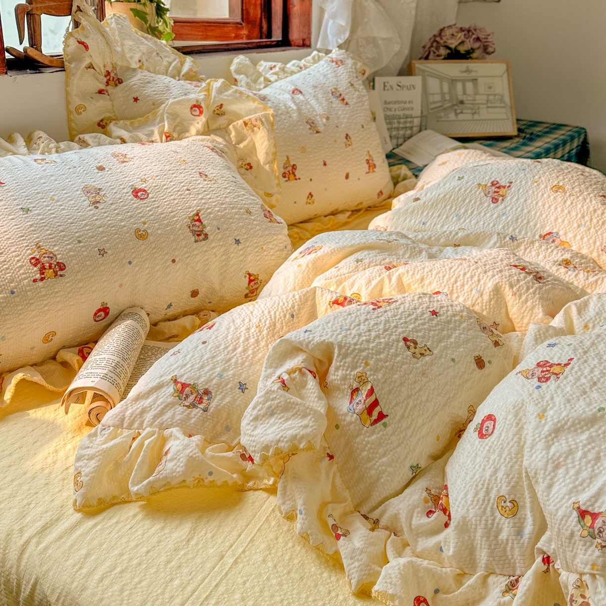 91家纺网 家纺一手货源 找家纺 梵克保罗 2026新款泡芙棉三角针被壳绣花边四件套 蜜语甜梦