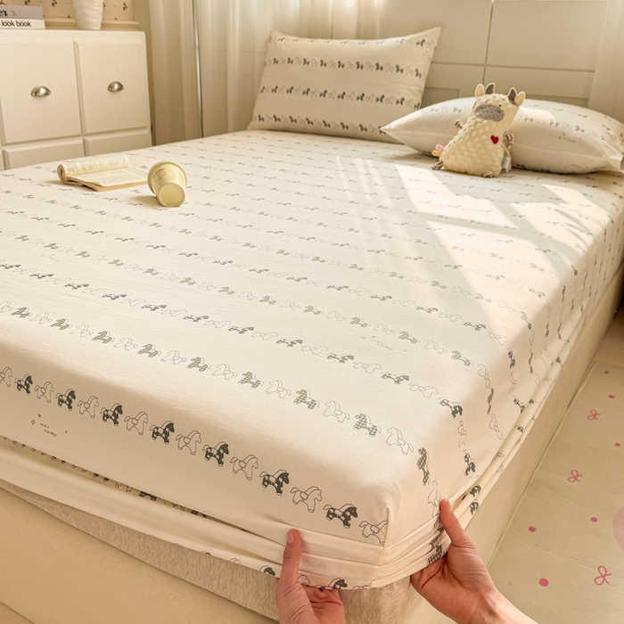 91家纺网 家纺一手货源 找家纺 一比一家纺 2026春夏新款A类仿棉单床笠床罩床笠单件 小木马