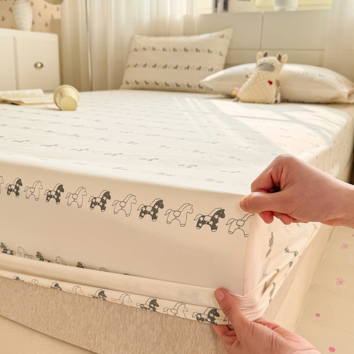 91家纺网 家纺一手货源 找家纺 一比一家纺 2026春夏新款A类仿棉单床笠床罩床笠单件 小木马