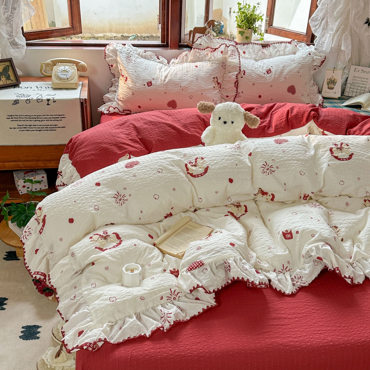 91家纺网 家纺一手货源 找家纺 梵克保罗 2026新款泡芙棉三角针被壳绣花边四件套 雪纺红妆